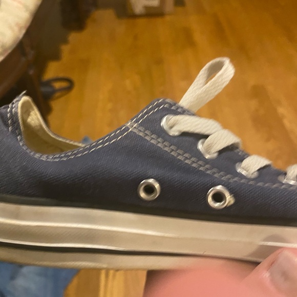 converse navy sneakers size 8 - Picture 5 of 6